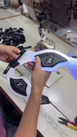 ☺️#lv #lvtrainer #shoe #shoe #fyp 