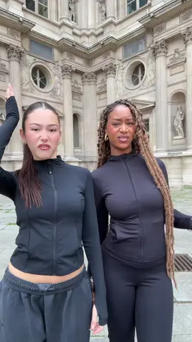 Votre duo pref @Alizée 