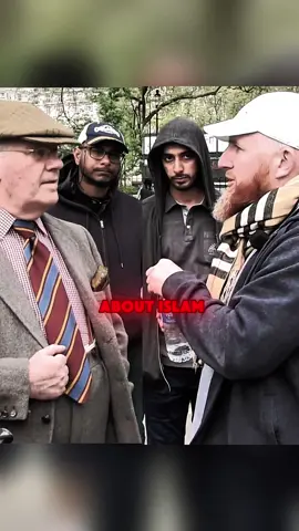 Old English 🏴󠁧󠁢󠁥󠁮󠁧󠁿 man got emotional upon hearing the Hadith. #dawah #speakerscorner #muslimvschristian #streetdawah #debates 