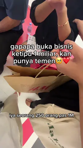 selama ada kita lu bakal selalu terjamin hidupnya ras❤️🫠 #fyp #sahabat #mydermastory #skincare #kulitsensitif #pentingnyamicrobiome