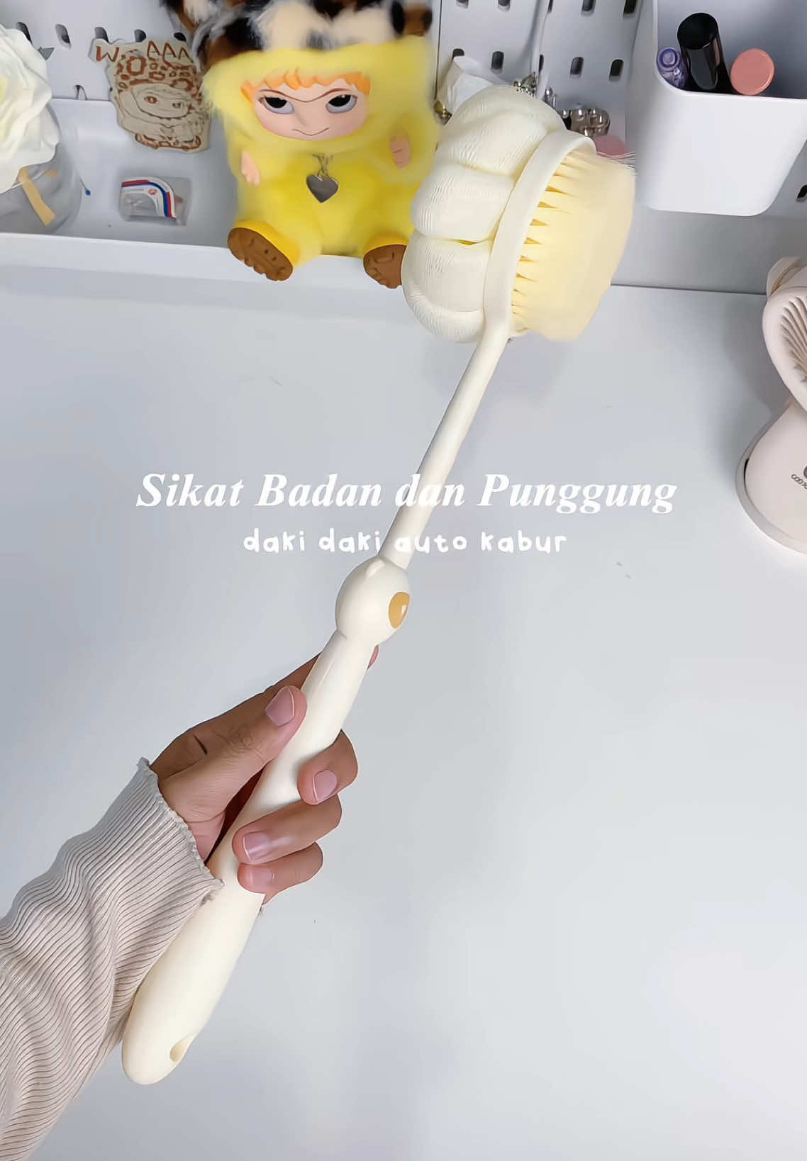 daki daki auto kabur semua kalo pake sikat badan dan punggung ini 😁 #sikatbadan #sikat #sponsmandi #spongepuff #puff 
