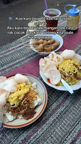 Murah wareg 1 porsi cuma 7ribu 😂🤭 #fyp #kulinerdemak #demak24jam #nasiuduk #nasikuning 