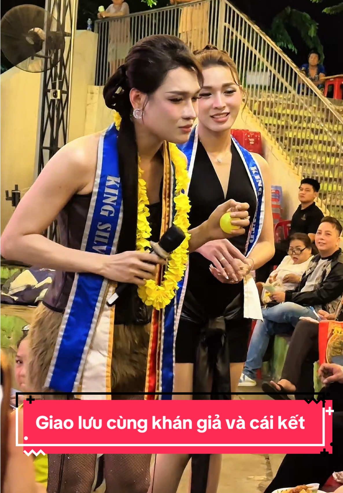 Giao lưu cùng khán giả bốc trúng secret #sgtt #lôtô #doanlotosaigontanthoi #tiktokgiảitrí 