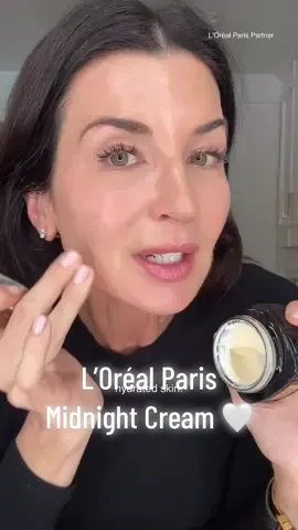 L’Oreal Paris Midnight Cream is my new tried & trusted super rich skincare favorite and @loréal paris usa is part of the BIG Beauty event @Walgreens starting today through 11/8 at select stores. Save up to 50% on #bogo and score extra coupons on the Walgreens app. #lorealparispartner #lorealmidnightcream #skincareover50 