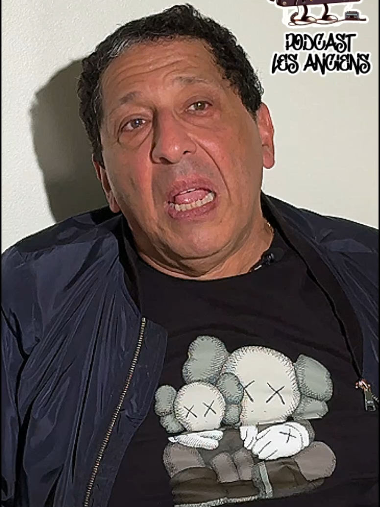 Smaïn explique pourquoi il a quitté Les Inconnus.  Smaïn raconte une période décisive de sa vie : son départ du groupe Les Inconnus. Il ne voulait pas être l’arabe de service, à une époque marquée par la Marche des Beurs, la montée de Jean-Marie Le Pen et un climat social tendu. Un témoignage fort, sincère et plein de lucidité. 🎧 Extrait du podcast Les Anciens ➡ Abonne-toi pour découvrir d’autres parcours inspirants ⸻ 🔖 Hashtags : #Smain #PodcastLesAnciens #LesInconnus #HumourFrancais #beurs #JeanMarieLePen #Histoire #France80 #Podcast #Authenticité #Respect #Transmission #Culture