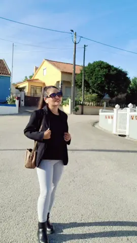 I don't want to be sad thinking  about  my past. because that moment  was very difficult for me. but I can  never forget him .❤️‍🩹#son🌏💗🦋 #feelinghappy😊🦋🥀 