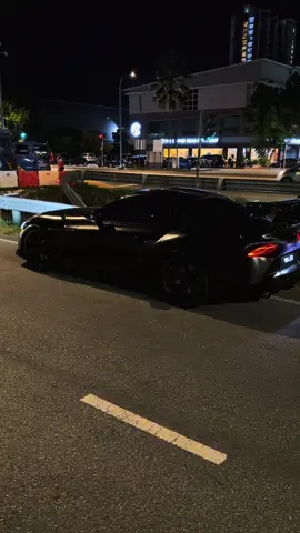 If you know,you know #supra #supraforlife #trendingnewsmalaysia #viral #fyp 