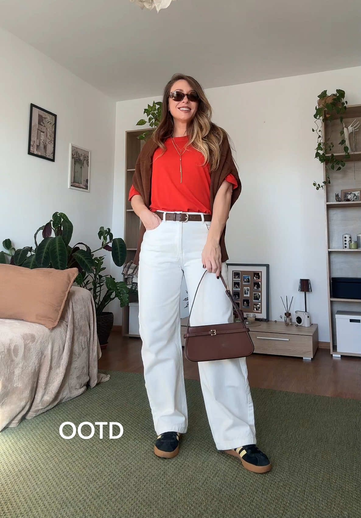 #OOTD pentru această superbă zi de primăvară în noiembrie ✨ parfumul este de pe @Marhaba Parfumuri 