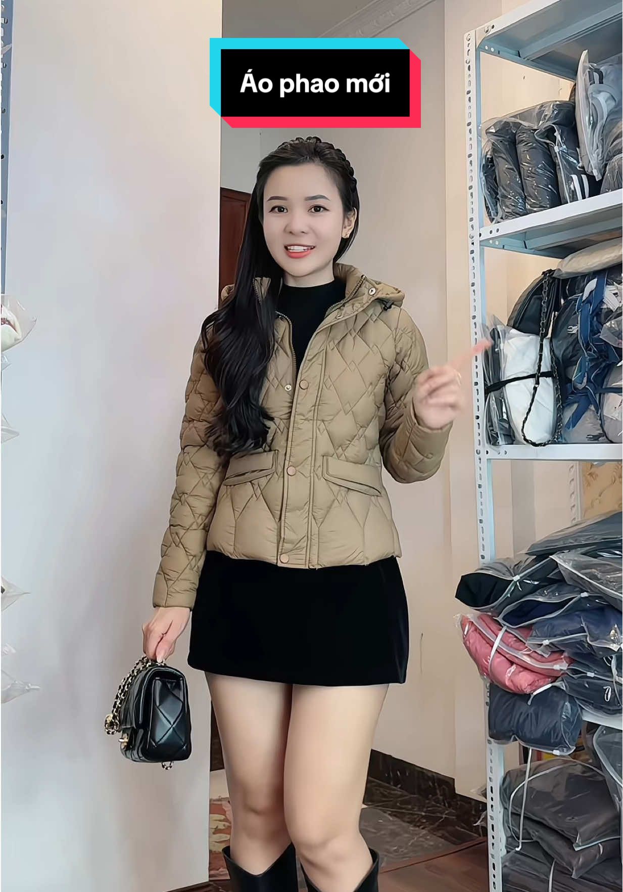 Áo phao trần trám. Màu nâu thì hết nước chấm lun chị em ớiiii #aophao #aophaonu #tiktok 