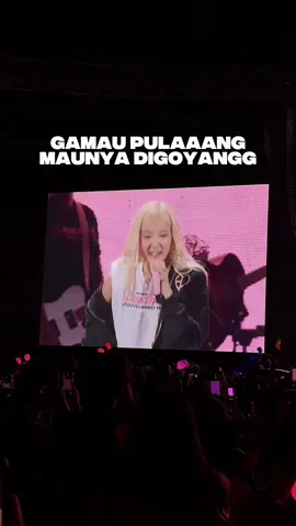 GAMAAAAU PULAAAANG MAUNYA DIGOYAAANGGG KATA ROSÉ #BLACKPINK #DEADLINE #DEADLINE_IN_JAKARTA 
