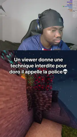 Twitch : emzy3x                               Un viewer donne une technique interdite pour doro il appelle la police💀 #emzy #wtf #conversation #crazy 