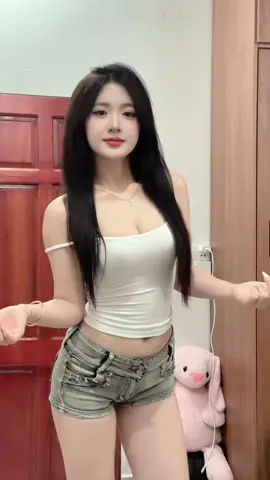 Ai con thức không follow em #rồiiệp Chi rồi mình đi ngủ nhé