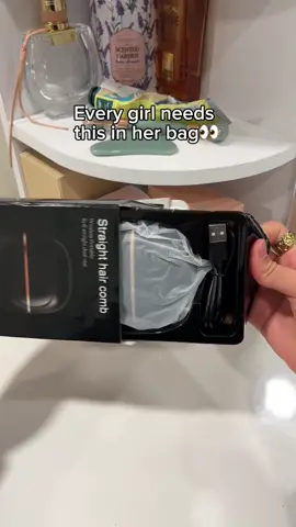 Share it with your bestie💅🏼🩷 #ministraightener #hairhack #hairlove #christmas #uk 