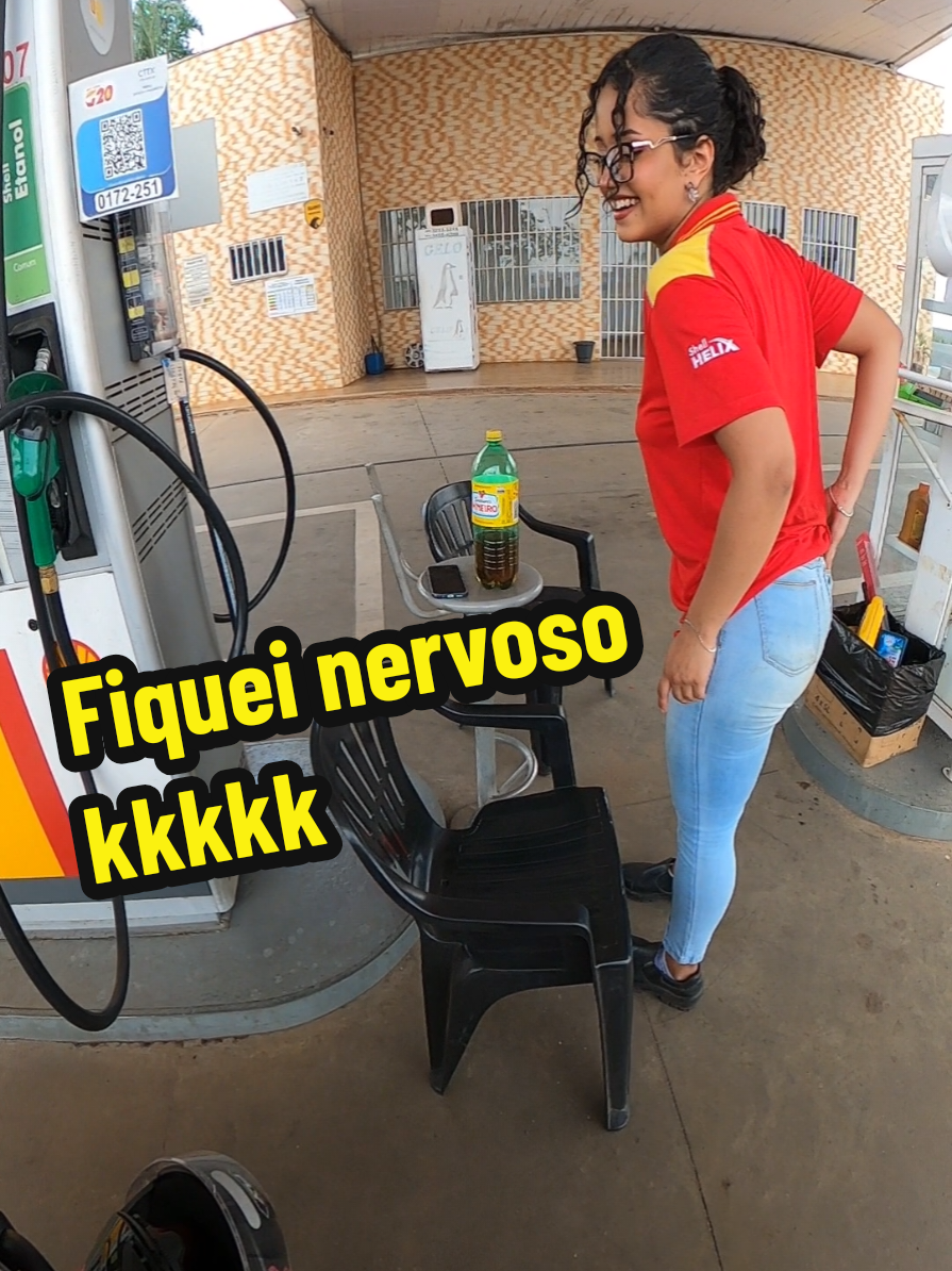 Frentistas lindas em Goiânia kkkkk deixei até a moto apagar #shell  #fy #frentistagata  #frentista  #goiania 