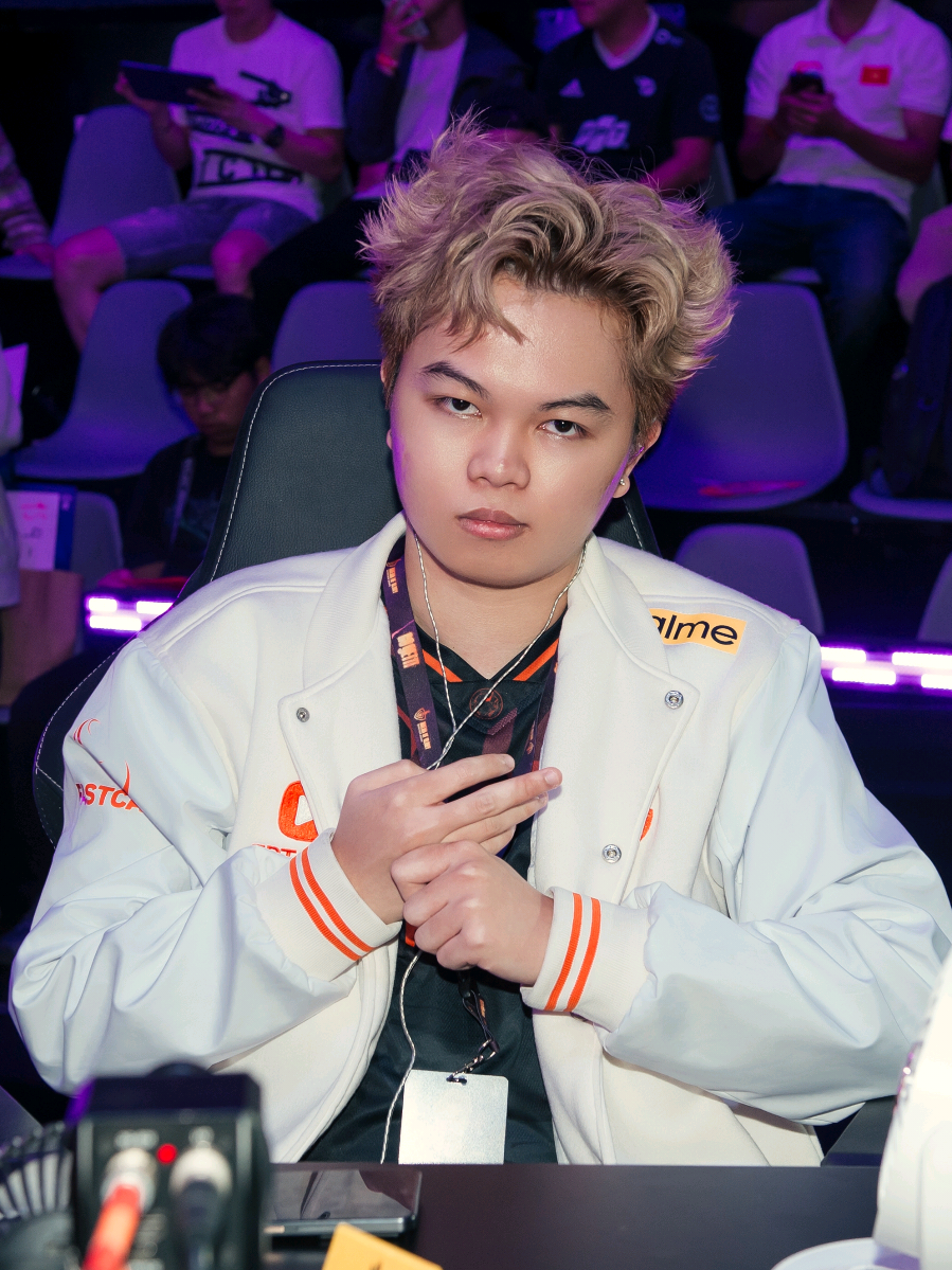 Nhà vô địch FPT HUYHOANG chia sẻ 