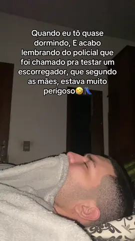 Coitado do pobre kkkk #policial #escorregador #meme #fypシ゚viral #vaiprofyinferno👺🔪 