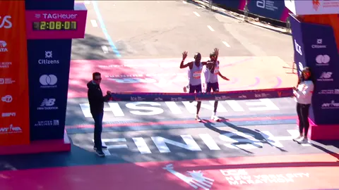 A tight race most of the way became a two-man race between Benson Kipruto and Alexander Mutiso over the final mile. #nyc #marathon #news #nycmarathon
