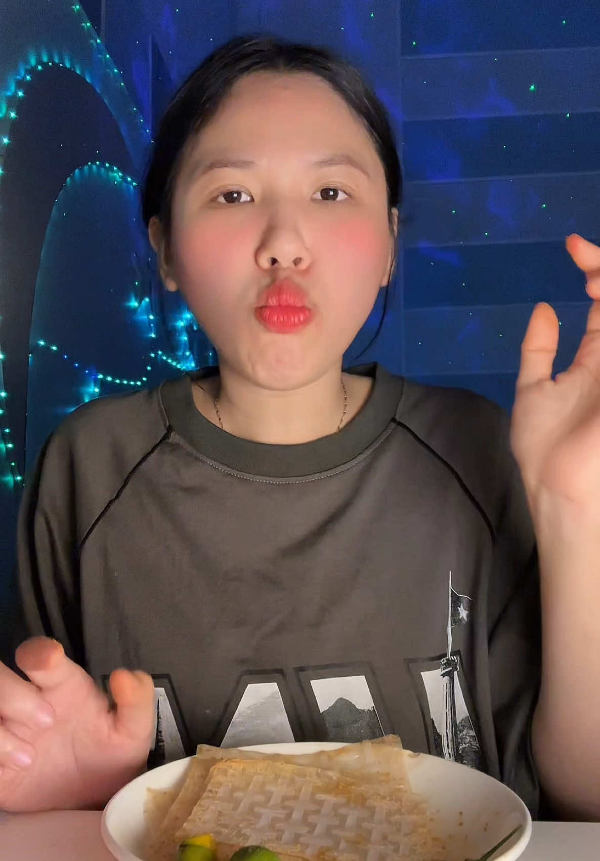 Ngủ chưa mấy cốt .. vào ăn bánh tráng giữ chuỗi với tui nè..#viral #banhtrangmuoisac 