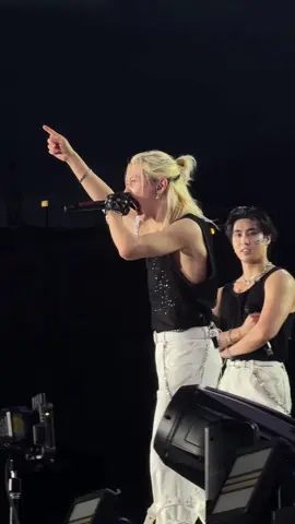 will forever be impressed by how loud felix can scream 😭 (hope to witness it again irl soon 🤧 miss u skz)  #skz #straykids #felix #dominateworldtour 