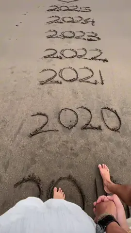 “Made this anniversary video in 2024… planned to post it in 2025… but my memory had other plans 😅💍”#marriageanniversary #latepost #🧿🫶🏻🪬#loveyouchuppa❤️‍🩹