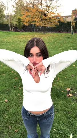 @GIORDANA ANGI DAMMI UN BACIOOO💋 @marisol💓 ti passo la pallaaaaaa bacino