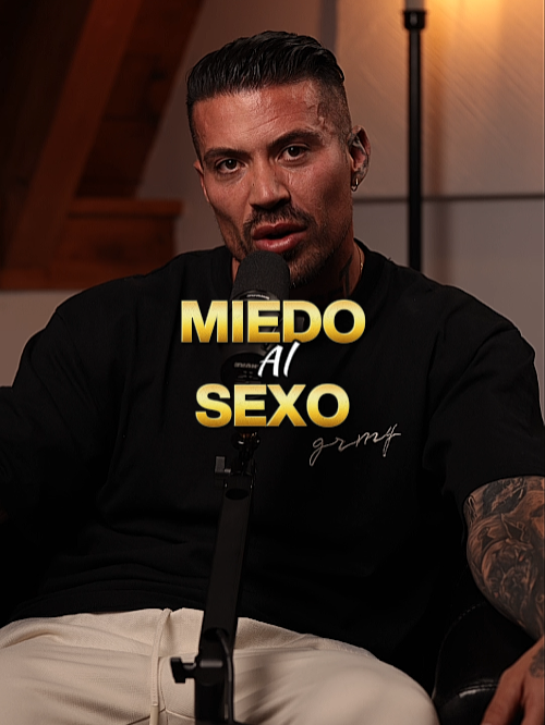 🤔 Quizá esto nunca te ha pasado, pero no es lo habitual. ¿Has estado alguna vez con una mujer y no puedes reaccionar? Sucede a muchos más hombres de lo que crees, y no es que haya un problema de impotencia. Es que nos armamos creencias que nos paralizan con miedo. 🎯 Y si quieres tener relaciones de calidad, hay que desarmar esas creencias. 💪 En La Semana del Gran Reset, mi evento online gratuito que voy a hacer por primera vez, te daré la llave para resolver esas creencias. 👉 Reserva tu plaza para este viaje en el enlace de mi perfil, 4 capítulos del 10 al 17 de noviembre. #miedo