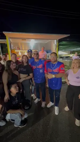 Un saludo muy especial a la Classe Aura 2026 Esc. Manuel Ramos De Quebradillas de parte de parte de todo el equipo de trabajo de Rumba Caliente PR