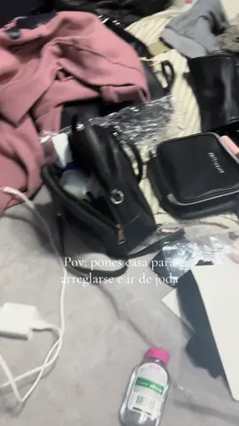 @Milu🦋 @rocío y de la nada, nuestro caos se volvió viral 🙂‍↕️