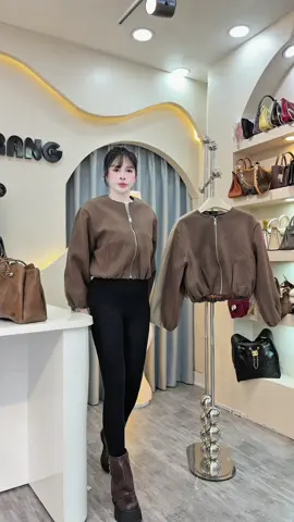 #trendingtiktok #xuhuongtiktok #moingaymotoutfit #thoitrangnu #xuhuong 
