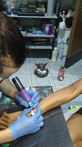 Jaksel kebayoran baru    wa:085713371178 #tattoo #tattoojaksel #tattooartis #fyppppppppppppppppppppppp #semicolontattoo 
