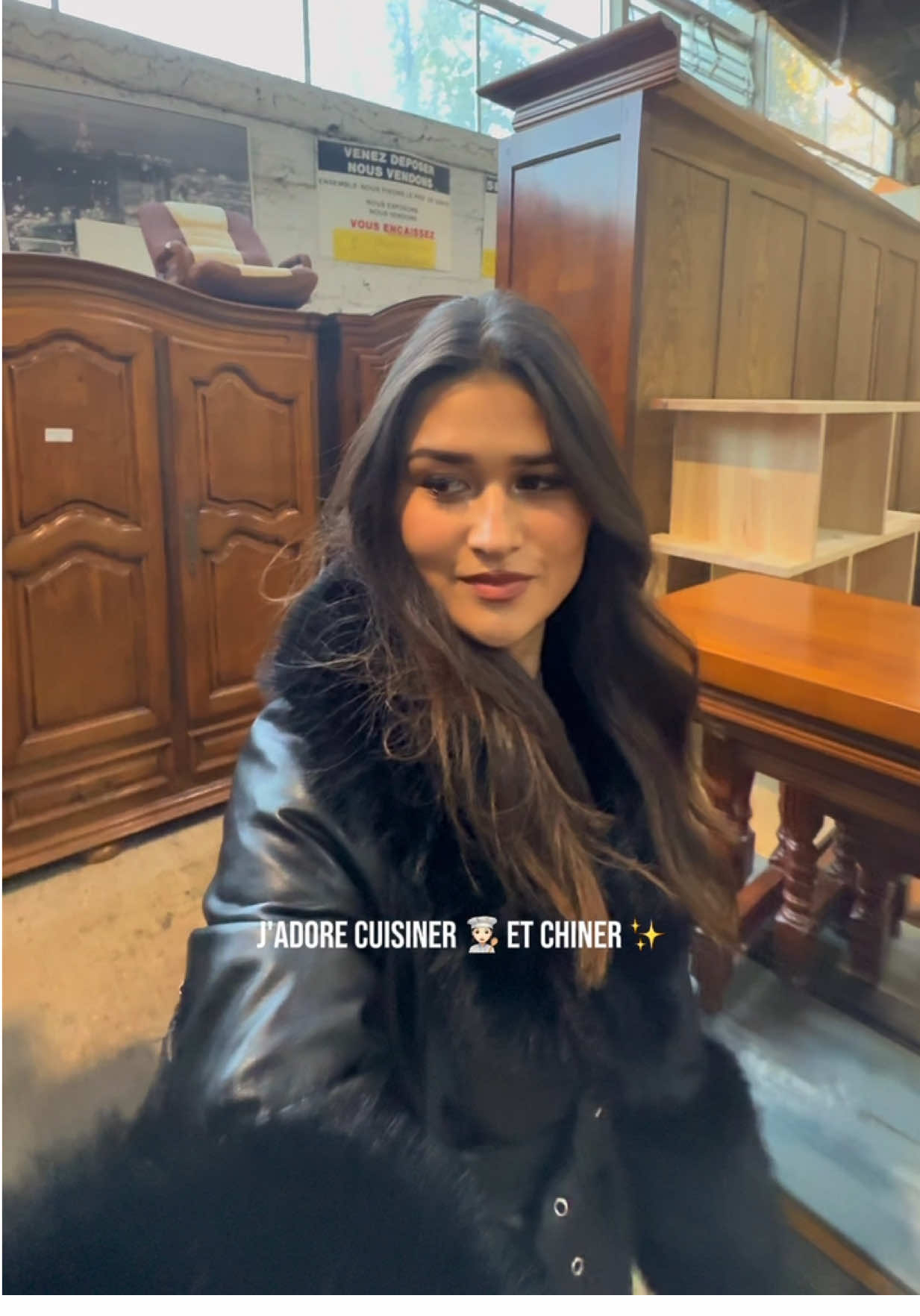 À la recherche de belles vaisselles ✨ J’ai trouvé la lampe pour 20€, le plateau 4€, le bol 13€, le collier 10€ 🩷 #Vlog #cuisine 