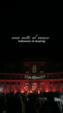 Halloween at an Italian palace 🎃 check out @Club Silencio to see their future events  #torino #turin #halloween2025 