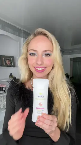 share this with that friend 😭😷 #nataliereynolds #friend #smell 