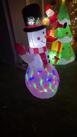 2 de noviembre,  la Navidad llegó 🎄🥳🎉 #fyppppppppppppppppppppppp #usa #navidad #arriva503🇸🇻 #tiktokshop 