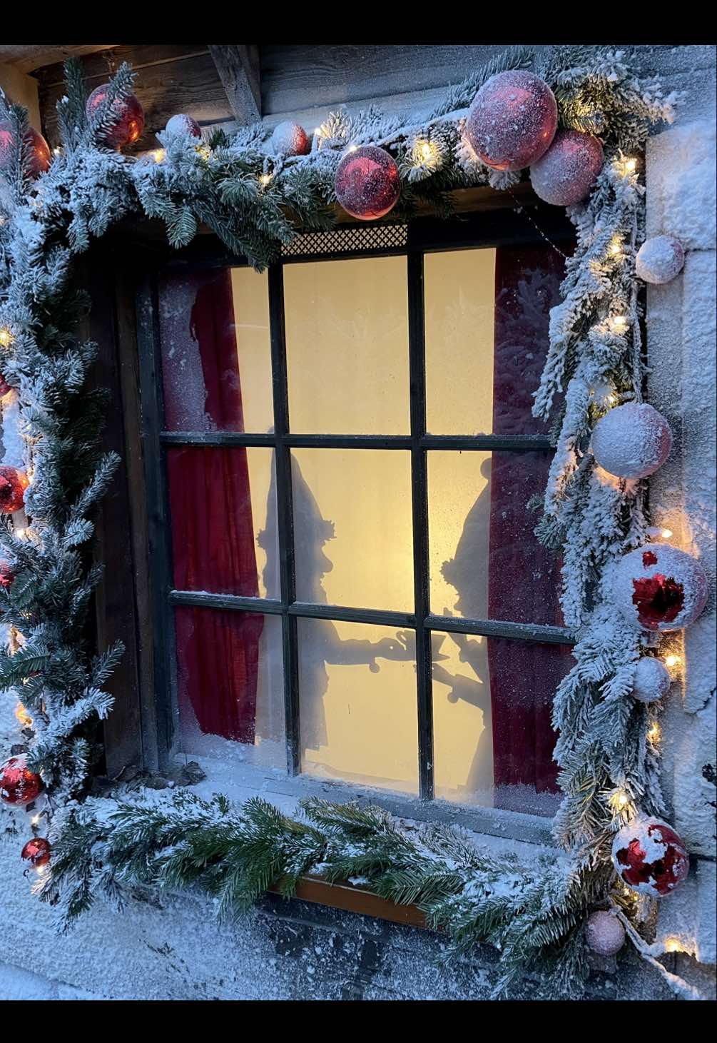 One of Sweden’s coziest Christmas markets🎄⛸️ #christmas #sweden #gothenburg #christmasmarket 