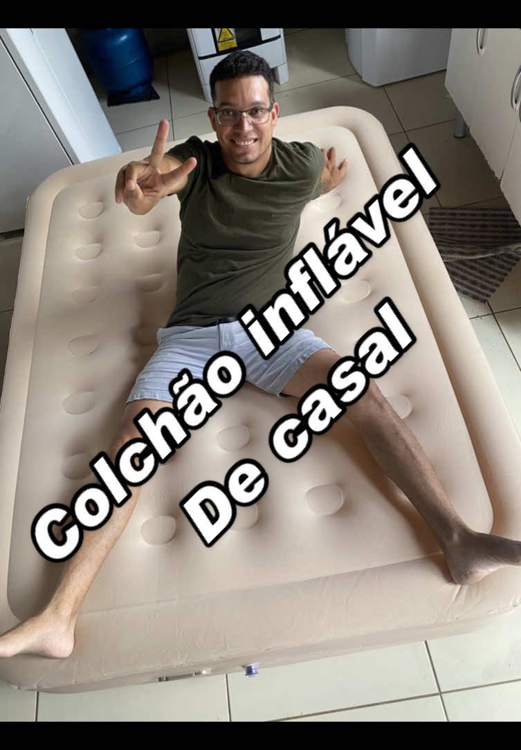 ✨ Gente, vocês não têm noção desse achado! Comprei esse colchão inflável JoyFox e sério, ele é um salva-vidas! 😍 Em 3 minutinhos ele enche sozinho, é super firme e vem com bateria recarregável de 4000mAh, então não precisa ficar caçando tomada 😂 Perfeito pra receber visita ou levar em acampamento — conforto de cama de verdade, e ainda vem com travesseiro! Vale cada centavo! 💨🛏️ #AchadinhosDaShopee #CasaConfortável #ColchãoInflável #DicaDoDia #EssencialPraCasa 