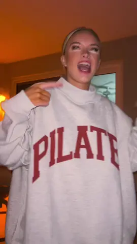 Just a girl who was bored last night! (Will probably delete 🥰) #happy #dance #fyp 