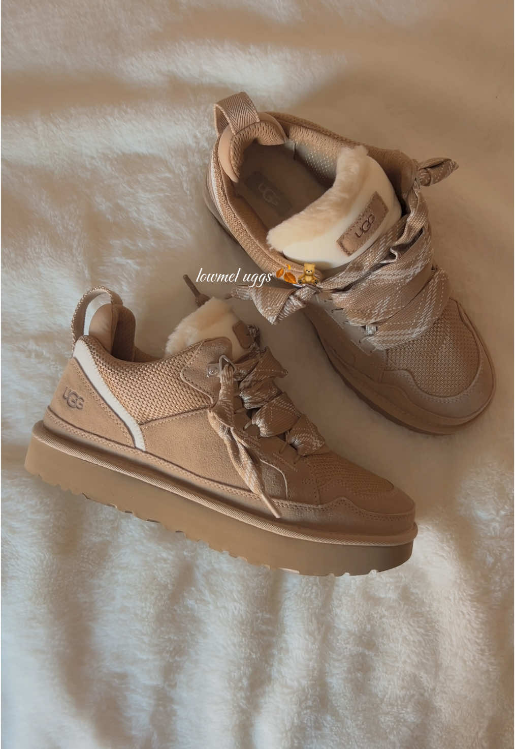 fall essentials🤎#uggs #uggseason #ugglowmel #fall #autumn #sneakers #fyp #foryoupage #fallaesthetic #shoes 