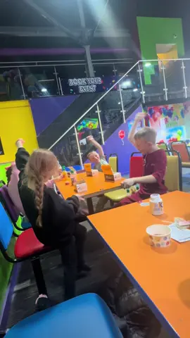 Don’t think they are as excited as I am for BACK TO SCHOOL😂💪🏼 #backtoschoolcheck#breakneeded #happykids #fyp #airnation 