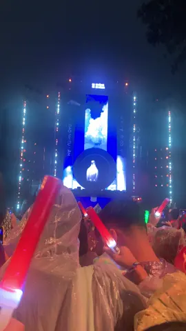 Lâm Bảo Ngọc hát hay quá trời#lambaongoc #congidephon#khongmotminh 