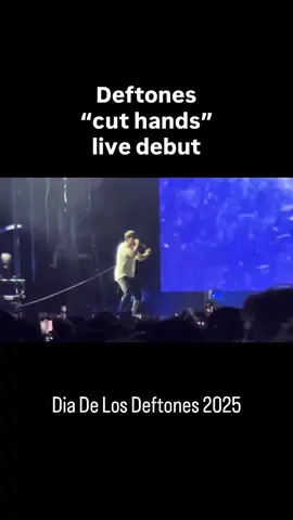 Deftones gave multiple ‘private music’ songs their live debuts at Dia De Los Deftones 2025 — including instant fan favorite “cut hands.” Setlist: my mind is a mountain locked club (live debut) ecdysis Be Quiet and Drive (Far Away) My Own Summer (Shove It) Rocket Skates Sextape Ceremony Genesis Entombed Hole in the Earth Rosemary Street Carp (first time since 2019) Change (In the House of Flies) infinite source souvenir (live debut) cut hands (live debut) milk of the madonna Encore: i think about you all the time (live debut) Engine No. 9 7 Words 🎥: D.A.’s Alive Vault (YouTube) #deftones #diadelosdeftones #privatemusic #chinomoreno #numetal