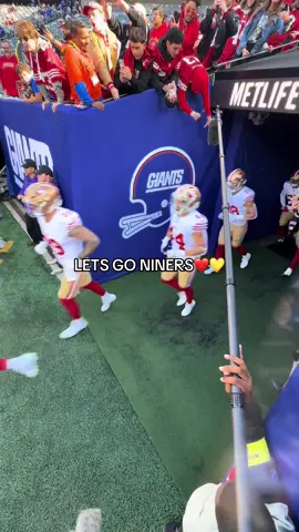 Had to pop out go ninersss #49ers #faithfultothebay #49erfaithful #nfl #fyp
