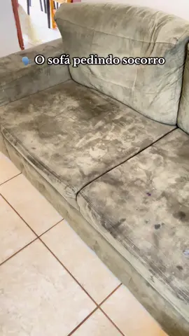 Olhem esse antes e depois😍 . #higienizaçãodeestofados #CleanTok #cleaning #limpeza 