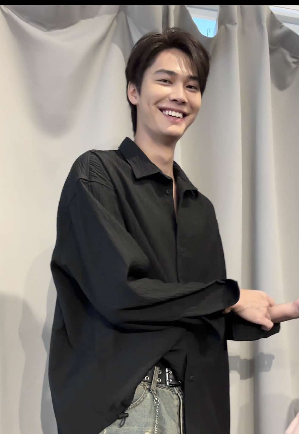 ดิว : นีออนน่าเป็นปลาดาว?  ฮืออนีน่าหลานย่า เป็นทุกอย่างยกเว้นดอกไม้5555 จดชื่ออาดิวฟ้องพ่อนิเลย! #dewjsuhealingmode25 #dewjirawat #dewjsu #neona 