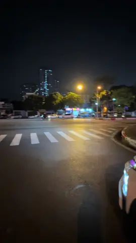 Anh em xe điện về hết rồi xe xăng mới đến lượt sếp nốt để về #xeghepthainguyenhanoi #xuhuong #hanoi 