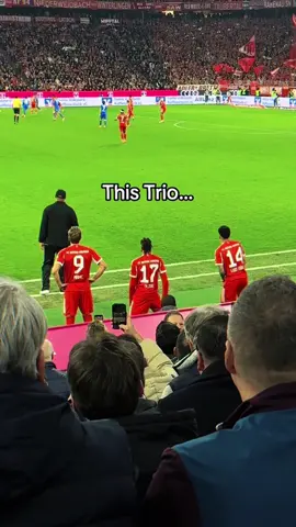 singkatan yang bagus buat trio ini? #harrykane #luisdiaz #olise #msn #bbc 