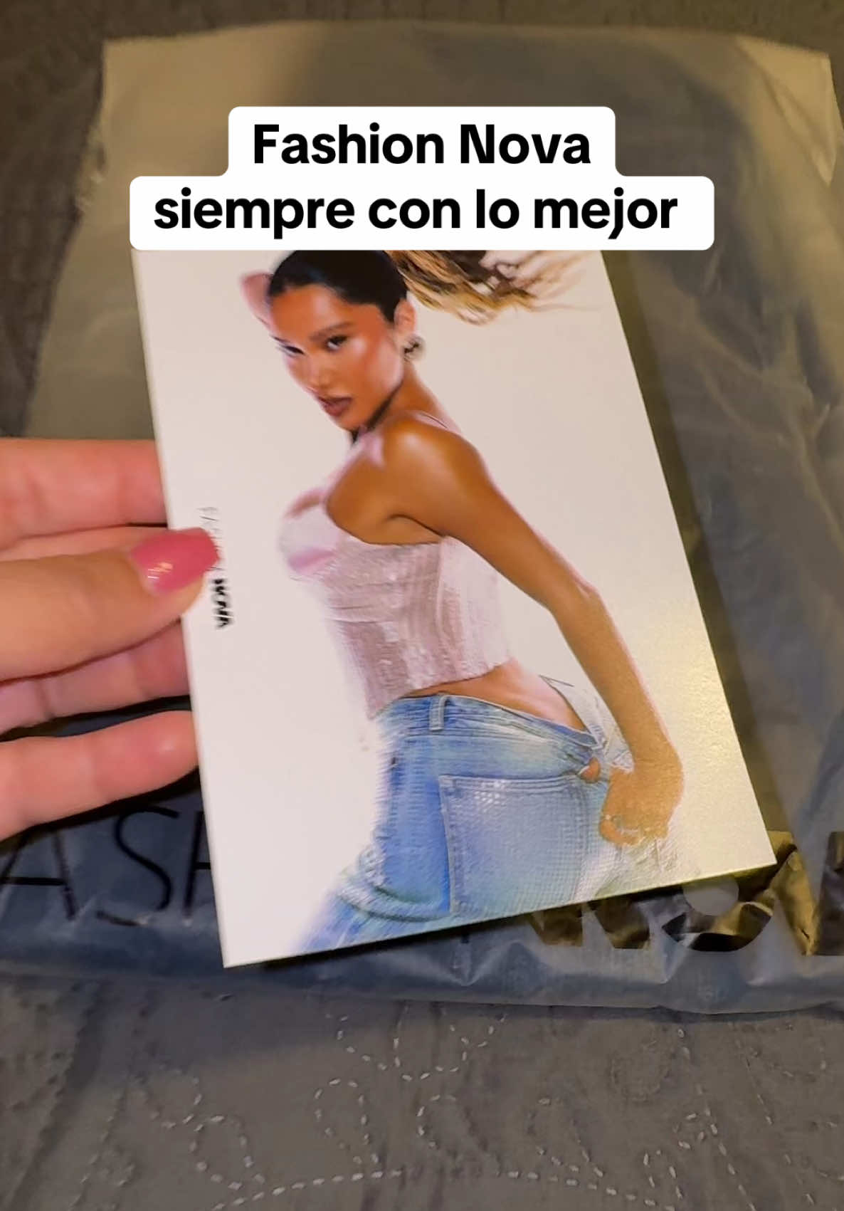 Fashion nova siempre con lo mejor #fashionnova #jeansoutfit #giftidea 