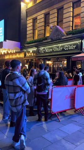 Leicester Square London #city #london #😘❤️🥰👌💞 #walk #food 