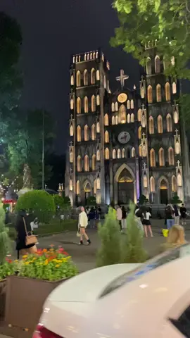 mua dong kia lai gan va noi day that bunz…#xuh #hanoi #nhatholonhanoi #chill #fypシ 