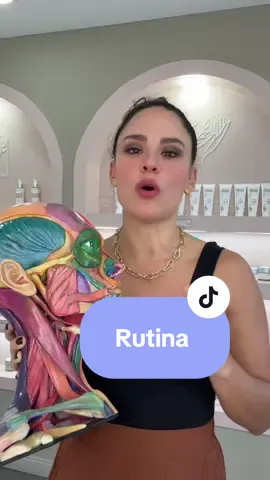 Tu cara también necesita ejercitar empieza con esta maravillosa rutina un minuto cada ejercicio coloca aceite de almendra piel seca o normal avellanas piel grasa o mixta orgánico prensado al frío de uso cosmético  #Facemassage #Faceyogamethod #faceyoga #yogafacial #adiosarrugas 